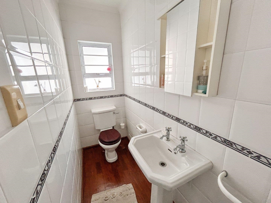 4 Bedroom Property for Sale in Gonubie North Eastern Cape